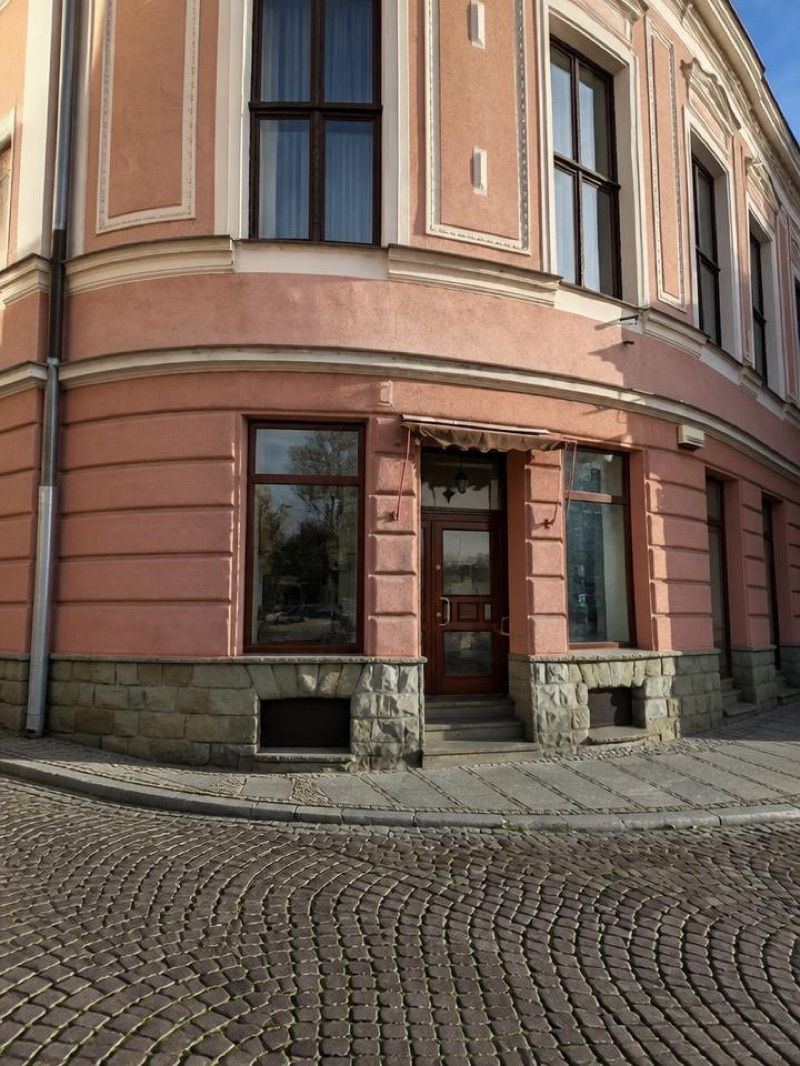 DOZ Apteka Dbam o Zdrowie, sklep przy dworcu Skoczów