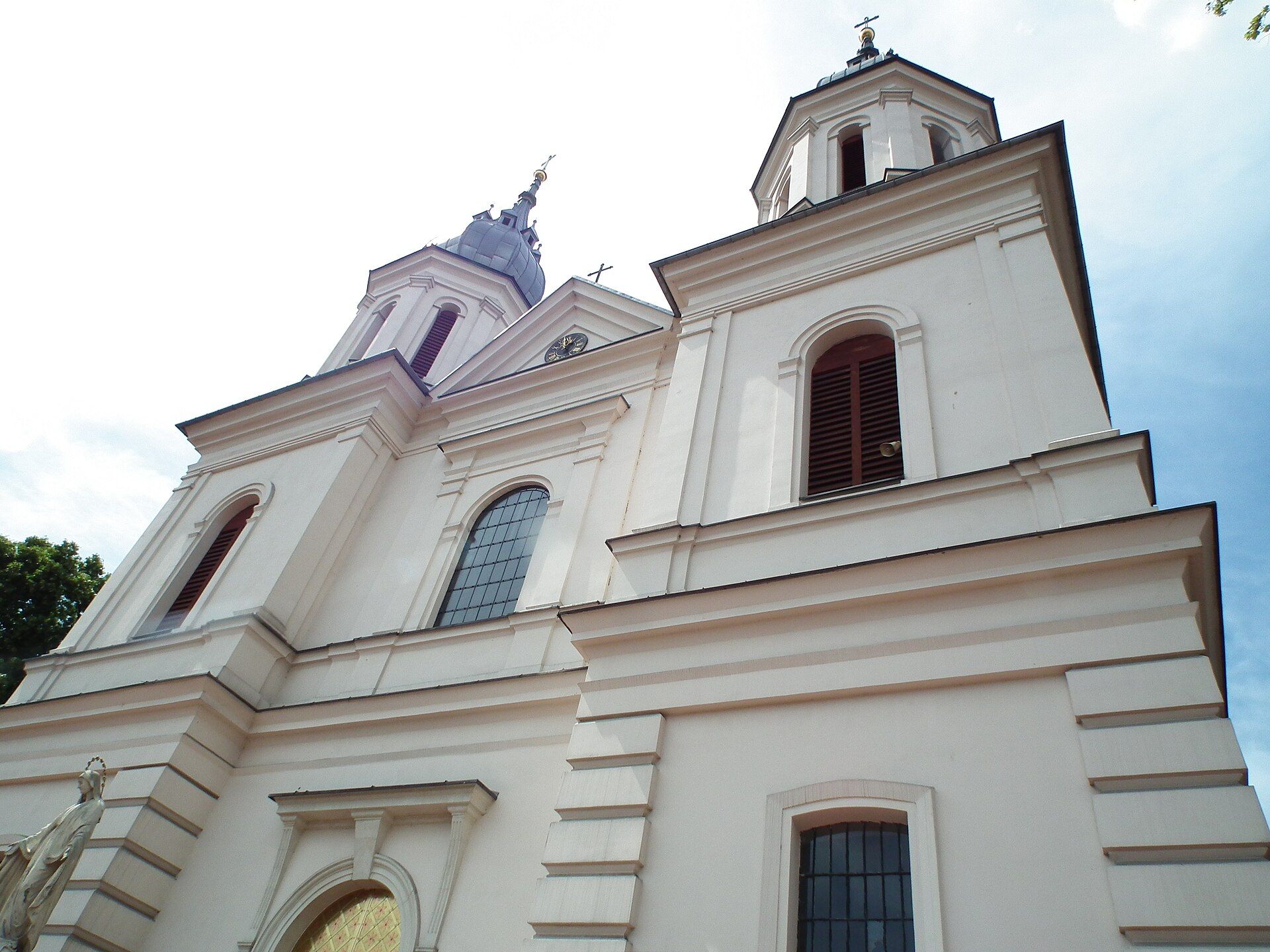 Kościół Bożego Ciała w Słomnikach, atrakcja w pobliżu dworca Słomniki Miasto