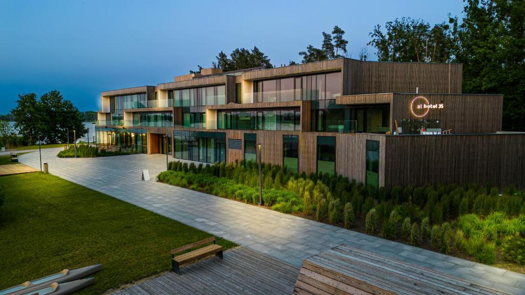 At Hotel 35, nocleg blisko dworca Słupca