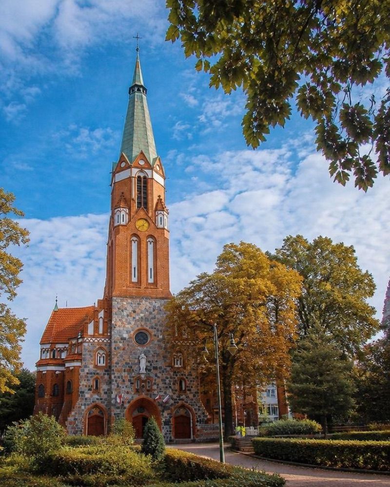 Kościół św. Jerzego w Sopocie, atrakcja w pobliżu dworca Sopot
