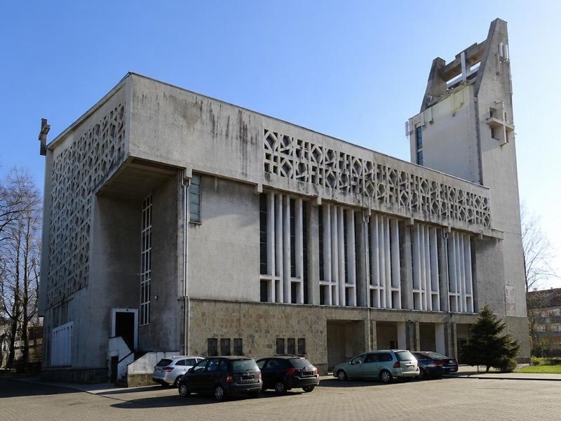 Kościół Rzymskokatolicki pw. św. Michała Archanioła, atrakcja w pobliżu dworca Sopot