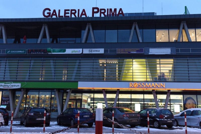 Galeria Prima, galeria handlowa w pobliżu dworca Stalowa Wola Centrum