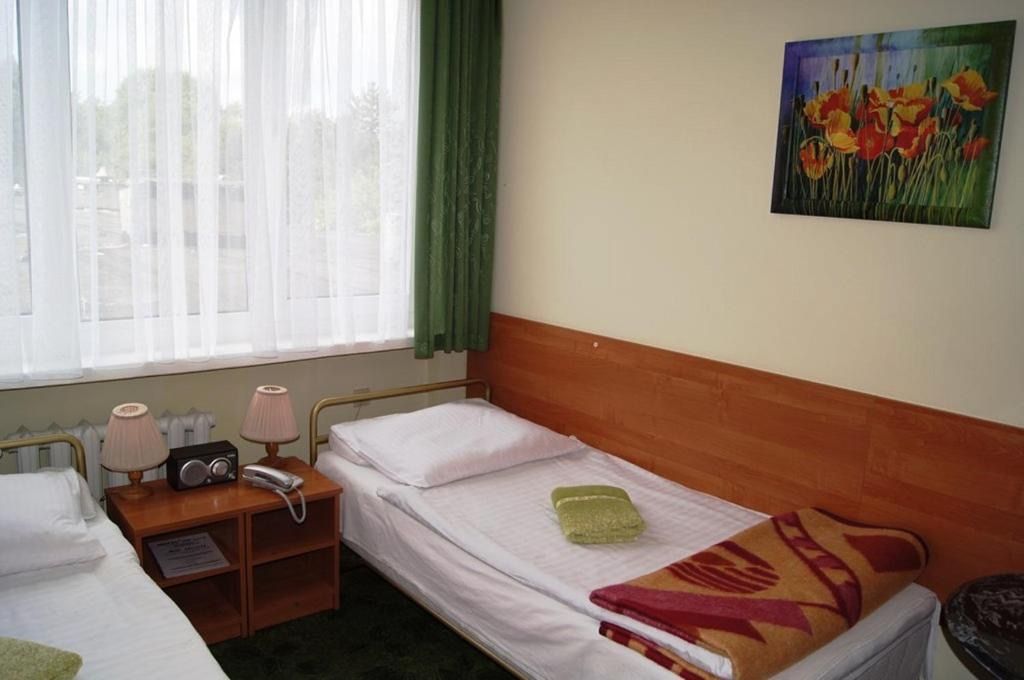 HOTEL ODR, hotel blisko dworca Sulechów