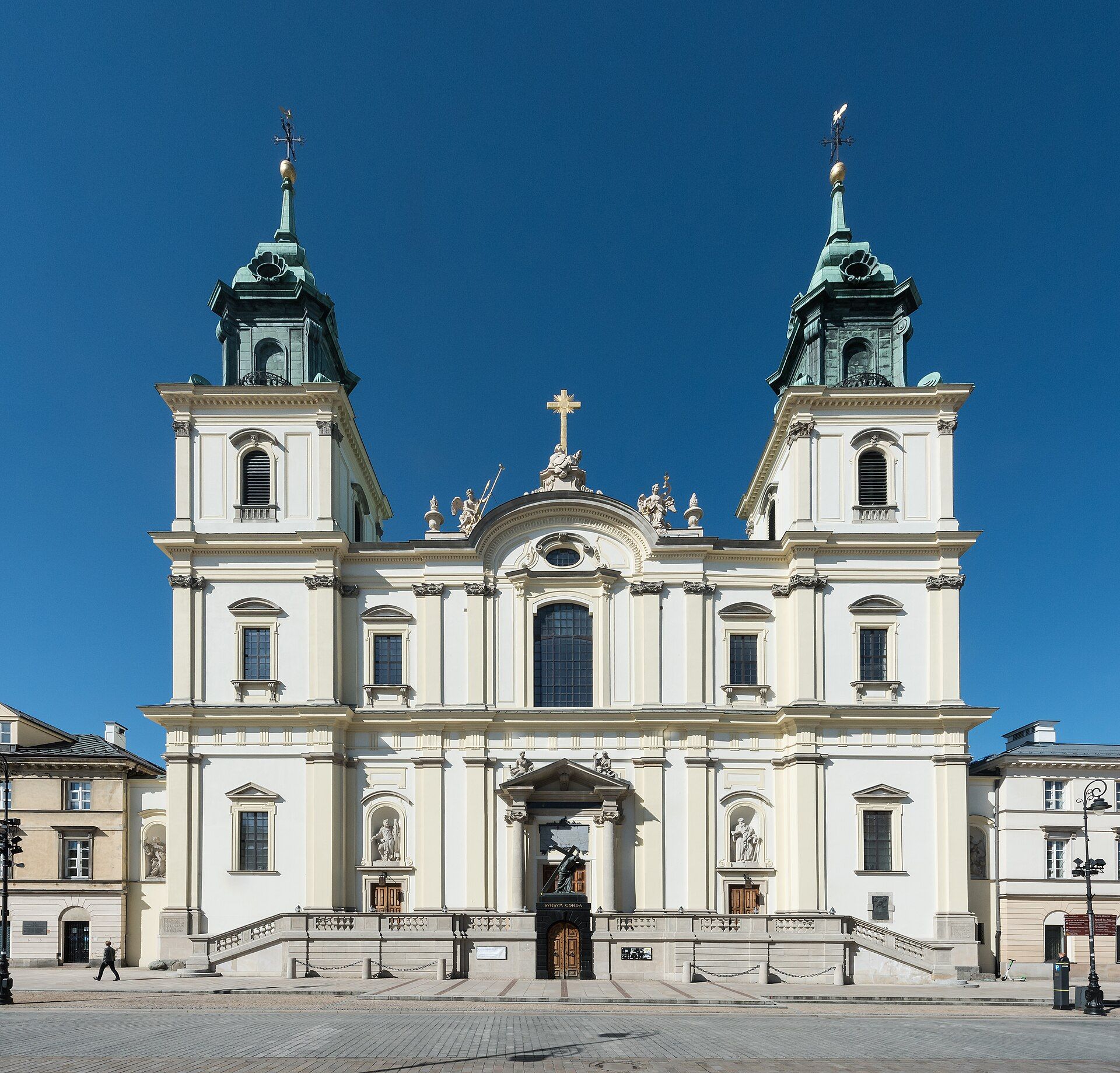 Kościół Świętego Krzyża, atrakcja w pobliżu dworca Szamotuły