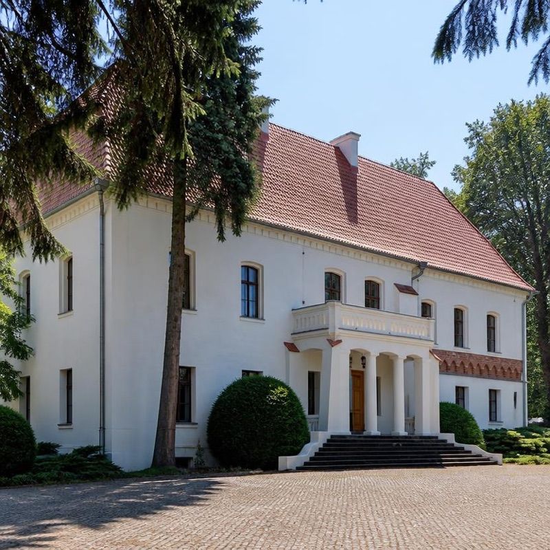 Muzeum Zamek Górków w Szamotułach, atrakcja w pobliżu dworca Szamotuły