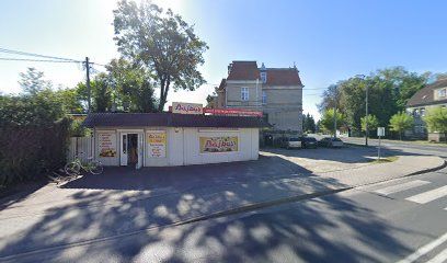 Bajbus. Sklep spożywczy. Mazur E., sklep przy dworcu Szamotuły
