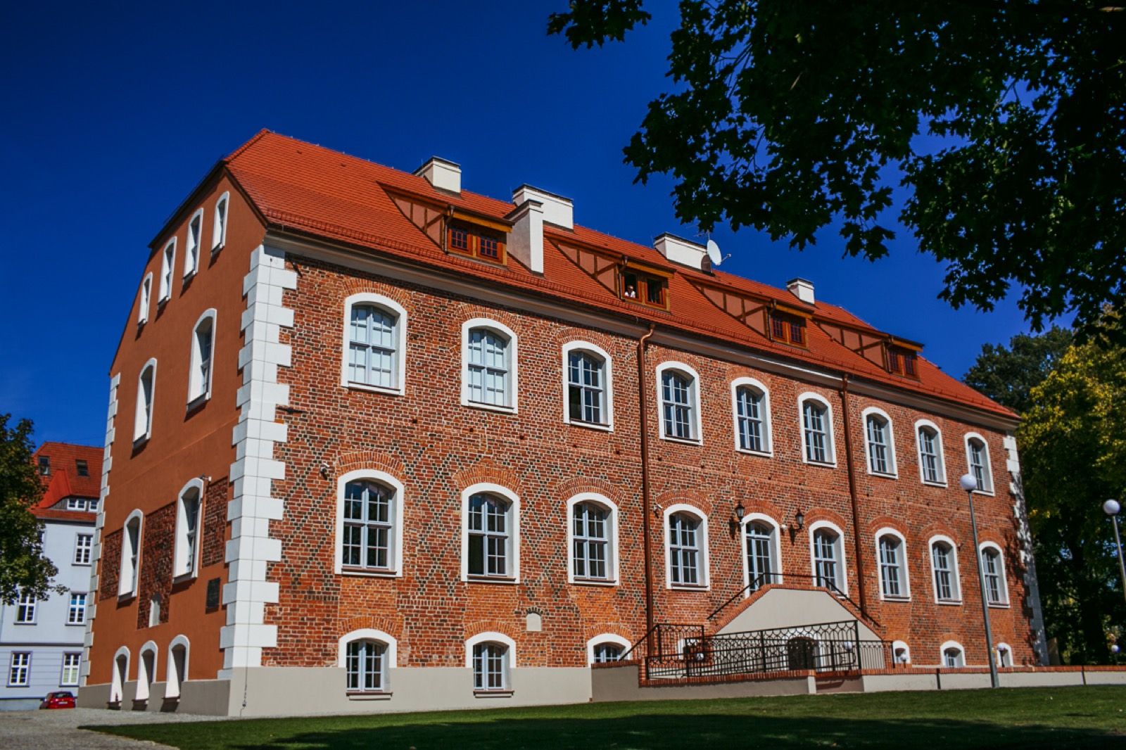 Zamek w Szczecinku, atrakcja w pobliżu dworca Szczecinek
