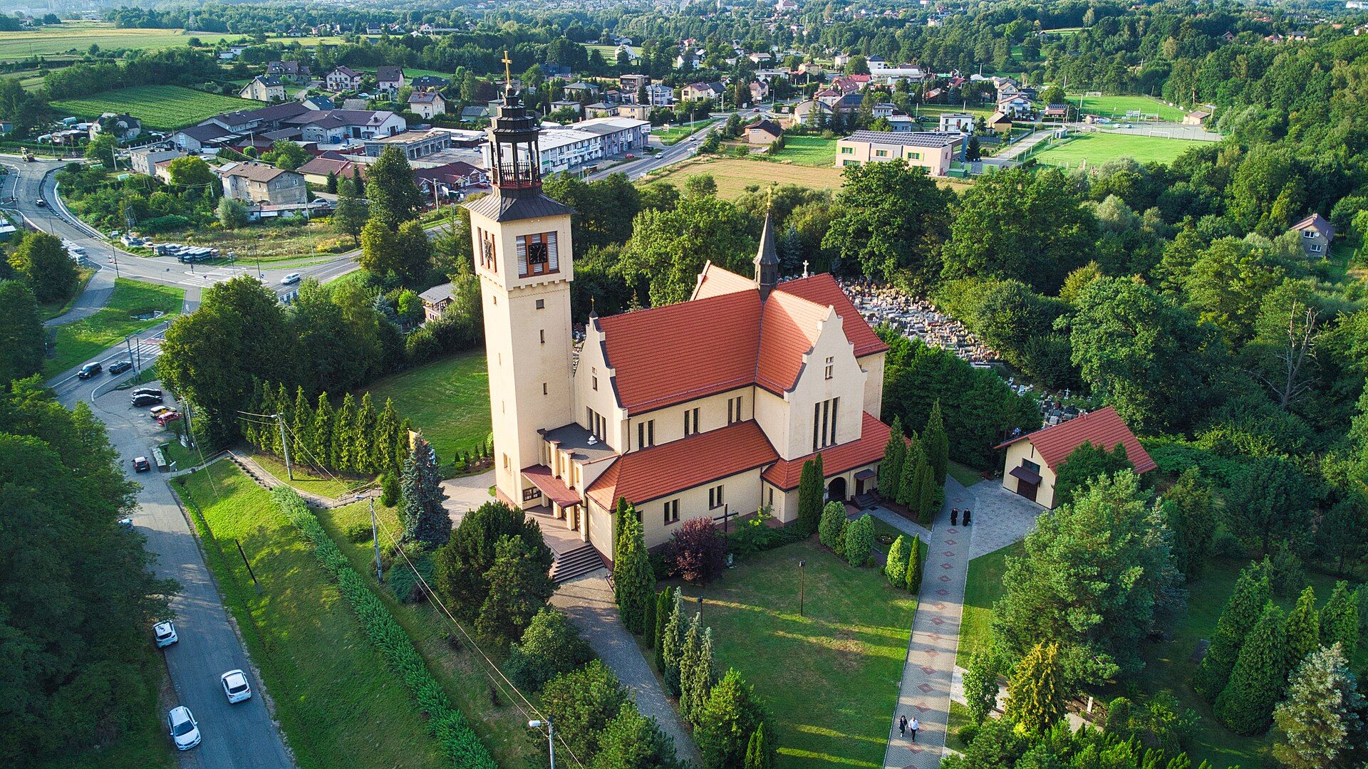 Kościół Niepokalanego Serca NMP, atrakcja w pobliżu dworca Szklarska Poręba Średnia