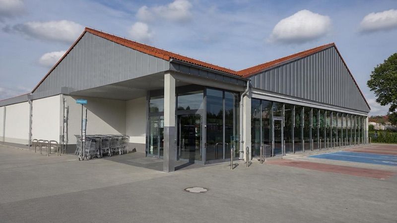 Lidl, sklep przy dworcu Tarnobrzeg