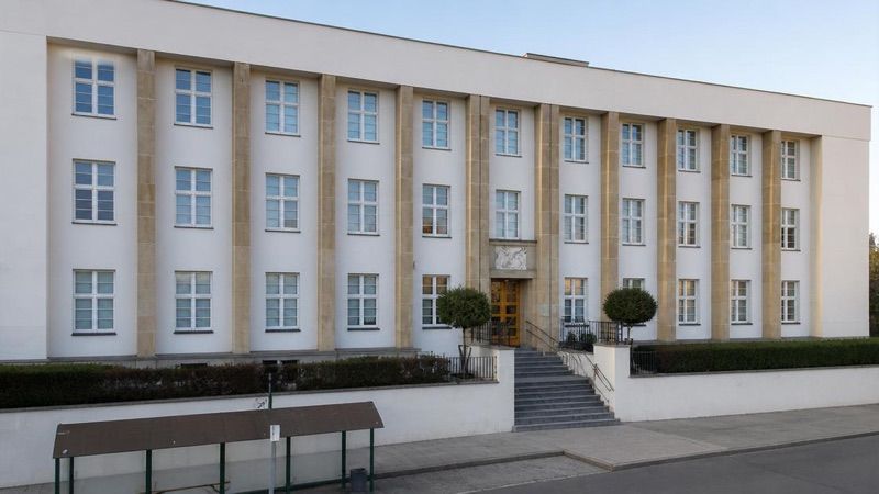 Apteka Puls Uniwersytecka / Punkt Szczepień / Medycyna Podróży, sklep przy dworcu Toruń Miasto