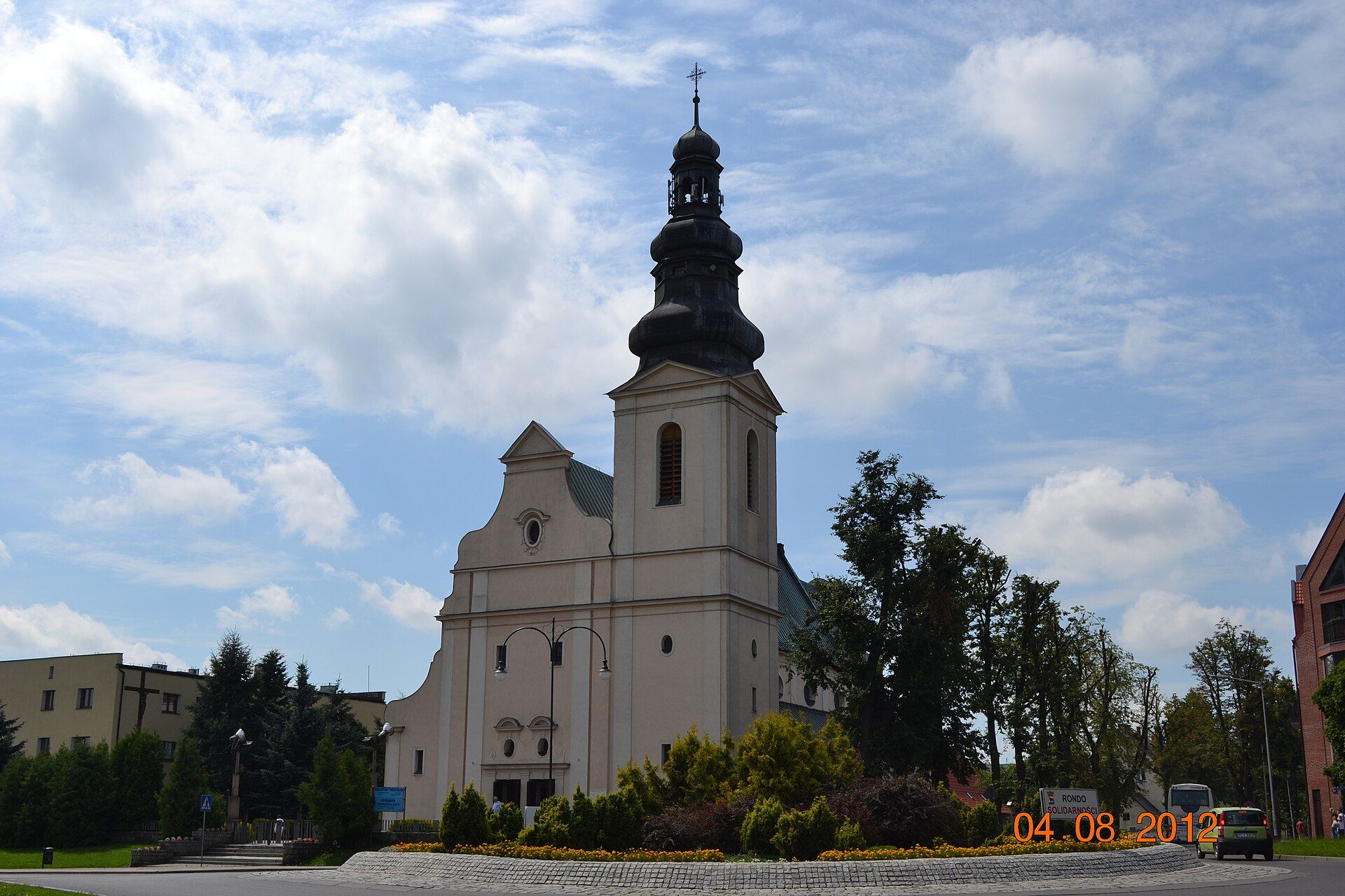Kościół św. Jana Chrzciciela, atrakcja w pobliżu dworca Trzcianka