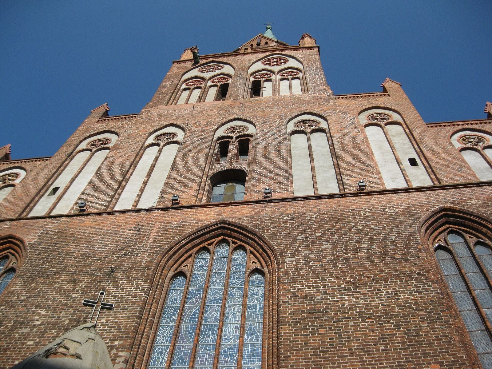 Kościół Macierzyństwa NMP, atrakcja w pobliżu dworca Trzebiatów