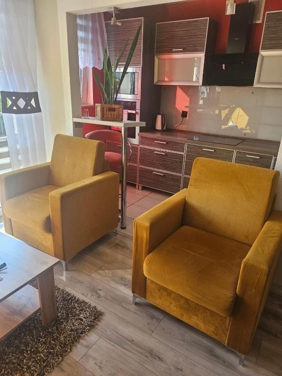 Apartament Baszta Kaszana, hotel blisko dworca Trzebiatów