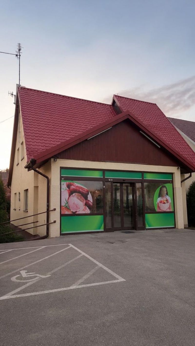 Polana Supermarket, sklep przy dworcu Ustroń Polana