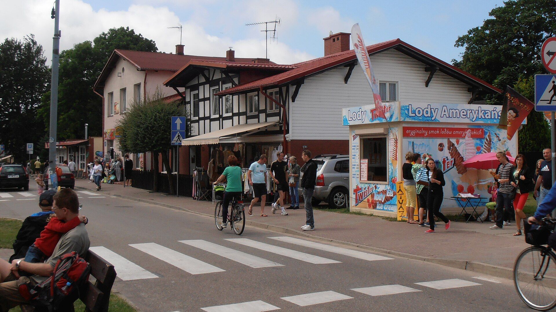 Ustronie Morskie centrum, atrakcja w pobliżu dworca Ustronie Morskie