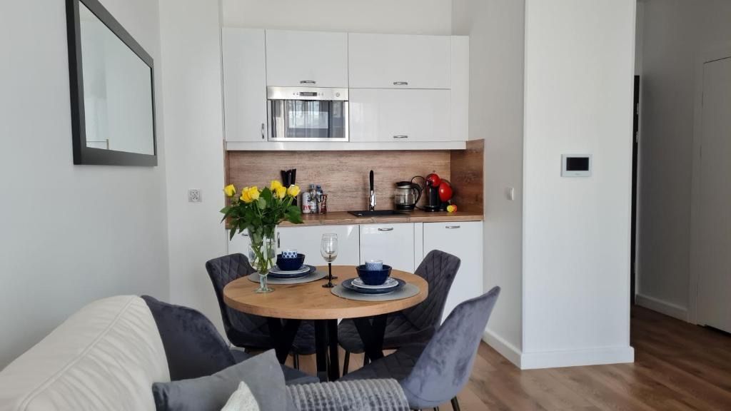 DAIRA APARTMENTs, hotel blisko dworca Ustronie Morskie