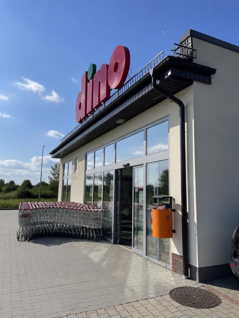 Dino, sklep przy dworcu Ustronie Morskie