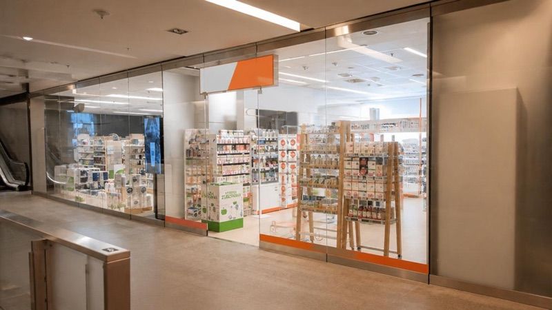 DOZ Apteka, sklep przy dworcu Warszawa Główna
