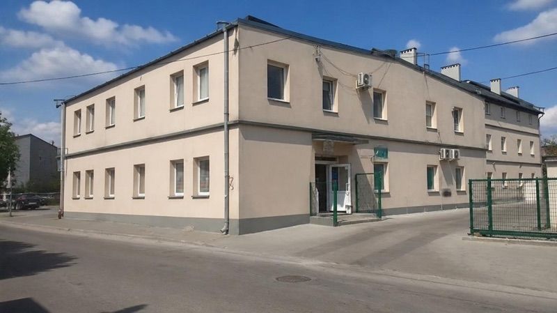 Apteka, sklep przy dworcu Włoszczowa
