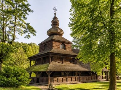Cerkiew Opieki Najświętszej Maryi Panny, atrakcja w pobliżu dworca Wołów