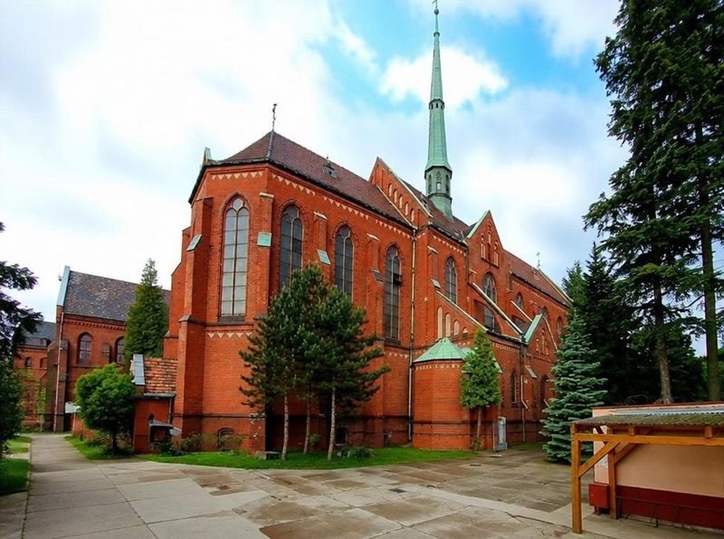 Kościół Rzymskokatolicki pw. św. Antoniego | Wrocław - Karłowice, atrakcja w pobliżu dworca Wrocław Nadodrze