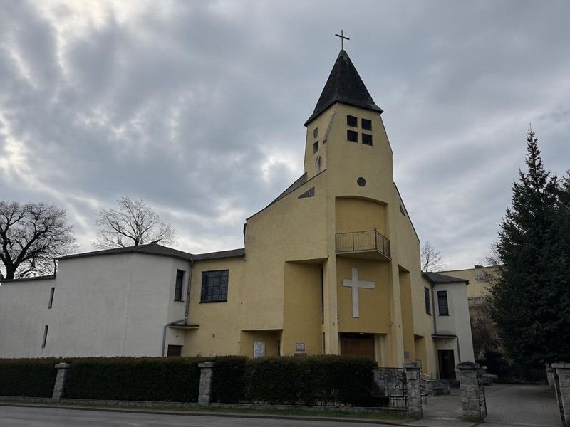 Kościół pw. NMP Bolesnej | Wrocław - Różanka, atrakcja w pobliżu dworca Wrocław Nadodrze