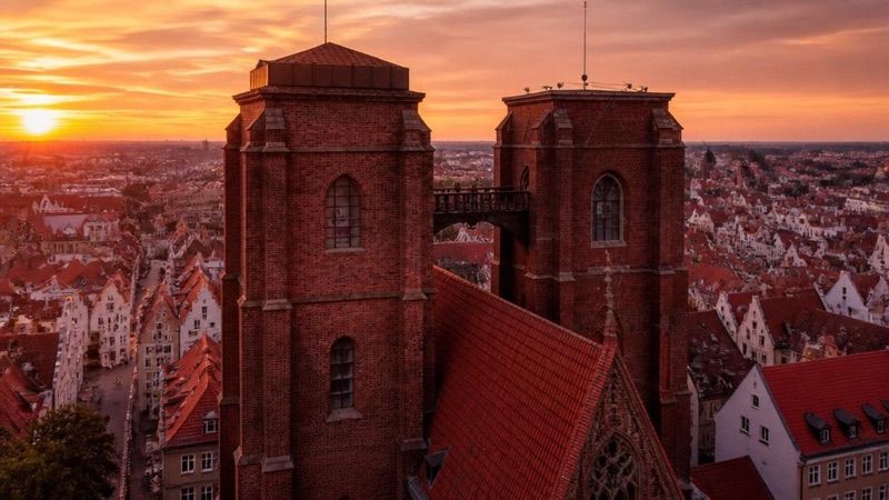 Punkt widokowy na Mostku Pokutnic na Katedrze Św. Marii Magdaleny, atrakcja w pobliżu dworca Wrocław Nadodrze