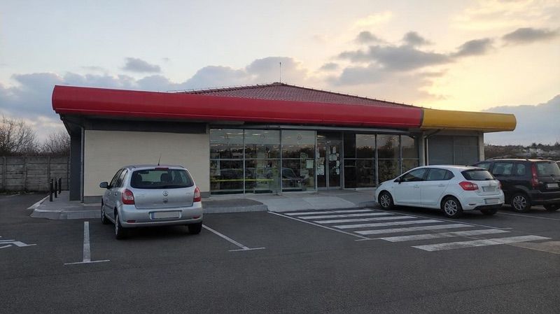 POLOmarket, sklep przy dworcu Września