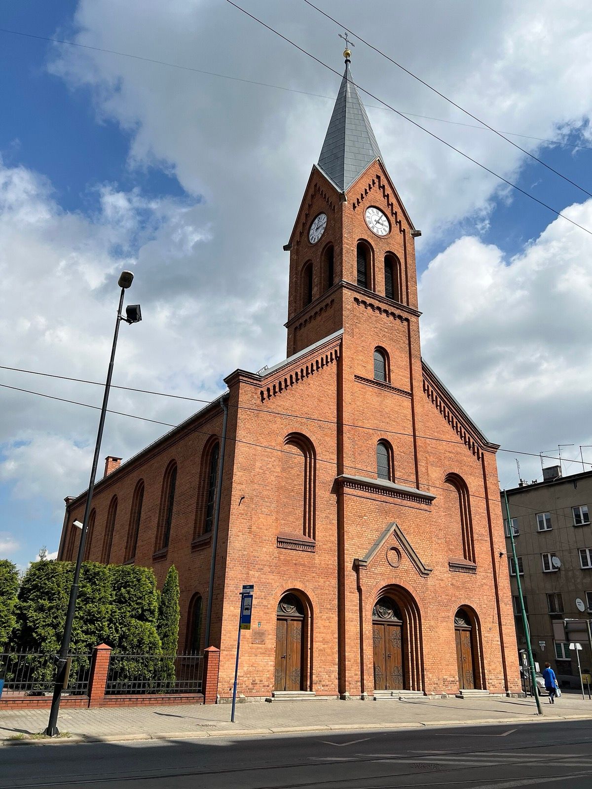Parafia Ewangelicko-Augsburska, atrakcja w pobliżu dworca Dworzec Kolejowy Zabrze