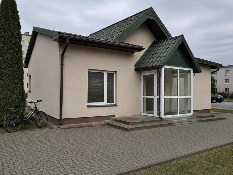 Na Śląskiej. Apteka, sklep przy dworcu Zamość