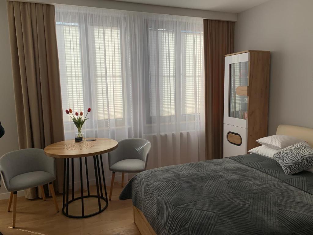 Apartament Perłowy, nocleg blisko dworca Zamość Starówka