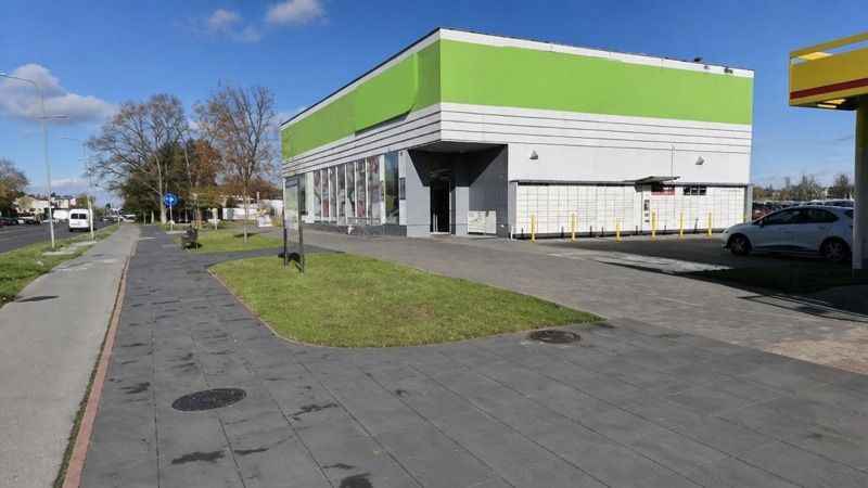 Stokrotka, sklep przy dworcu Zamość Wschód