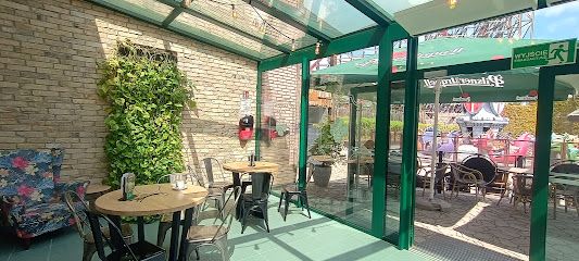 Green café, okolice dworca Zator Park Rozrywki
