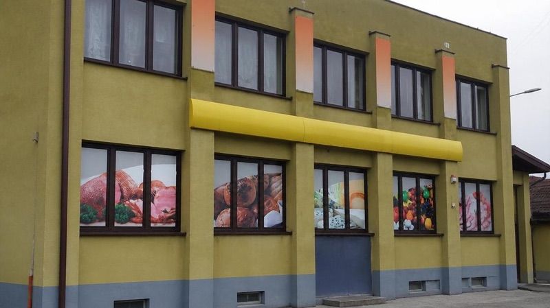 Lewiatan, sklep przy dworcu Zebrzydowice