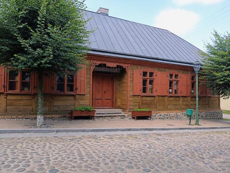 Park Kulturowy Miasto Tkaczy, atrakcja w pobliżu dworca Zgierz