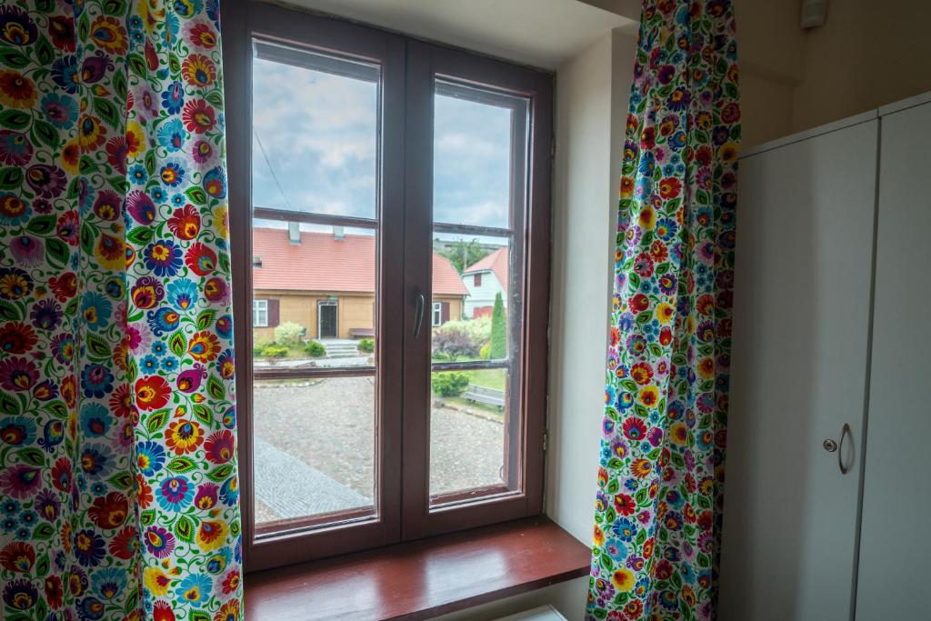 Gościniec FOLKier, nocleg blisko dworca Zgierz Dworzec Pkp