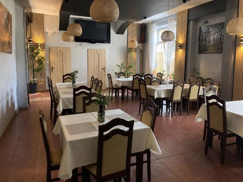 PIZZERIA QUESTO, okolice dworca Żmigród